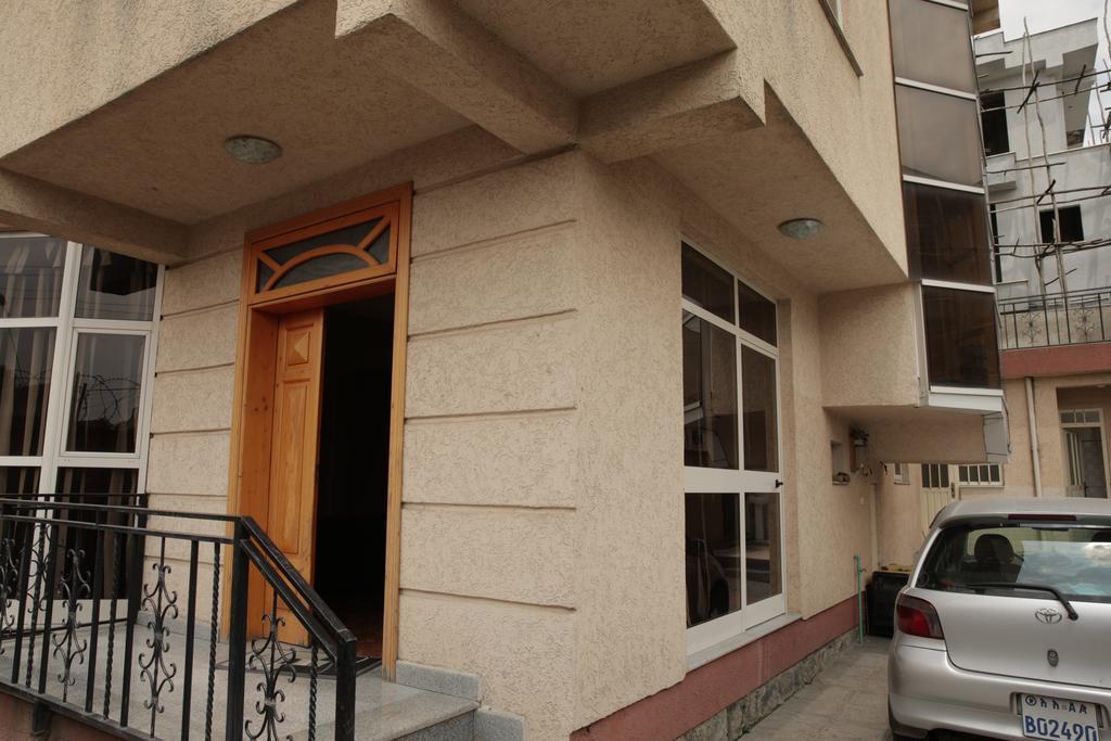 251 Budget Guest House Lege T'afo Екстер'єр фото