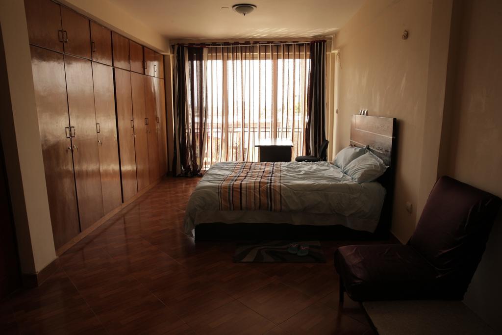 251 Budget Guest House Lege T'afo Екстер'єр фото